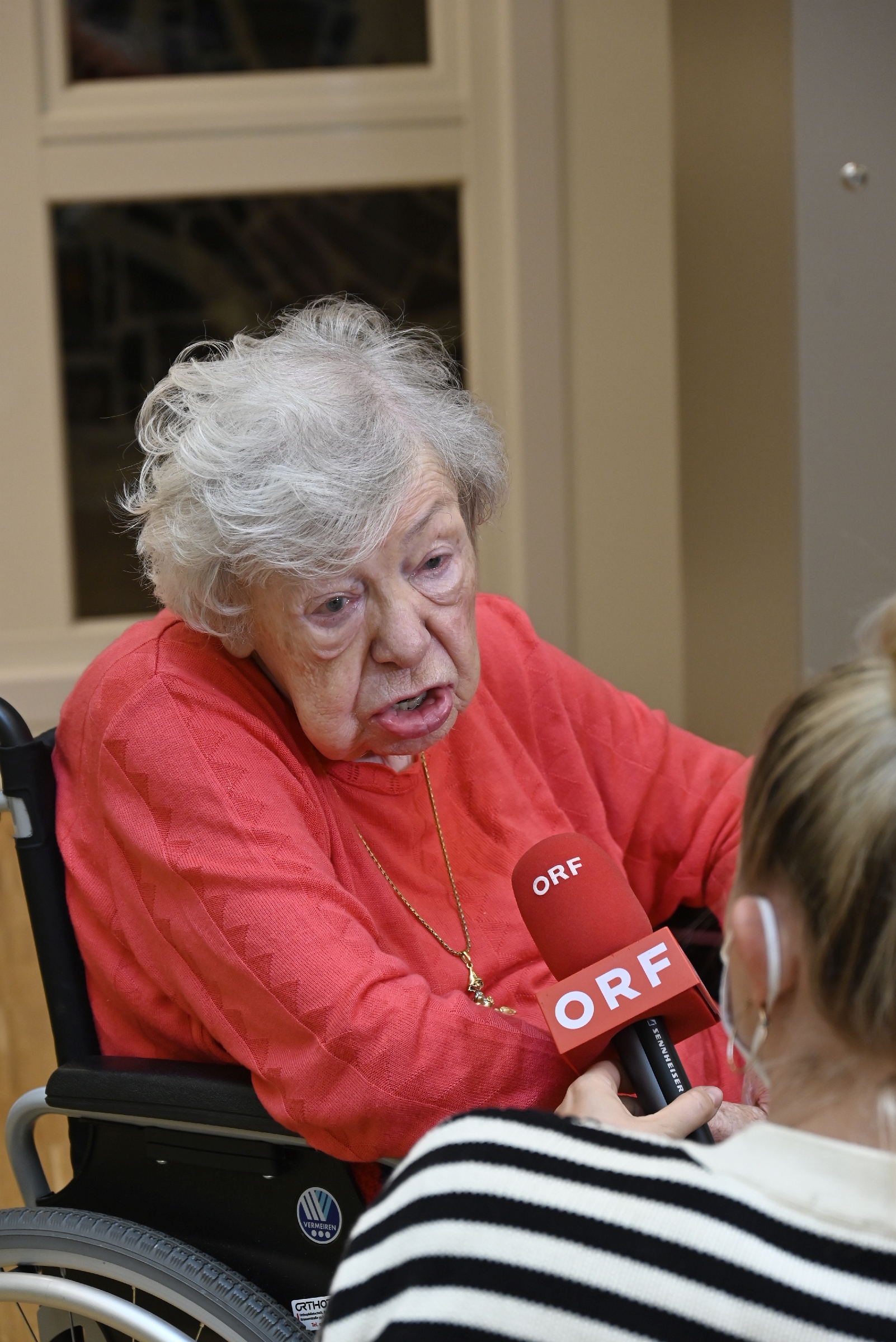 PBZ ORF VR Brillen Backstage 2400 185