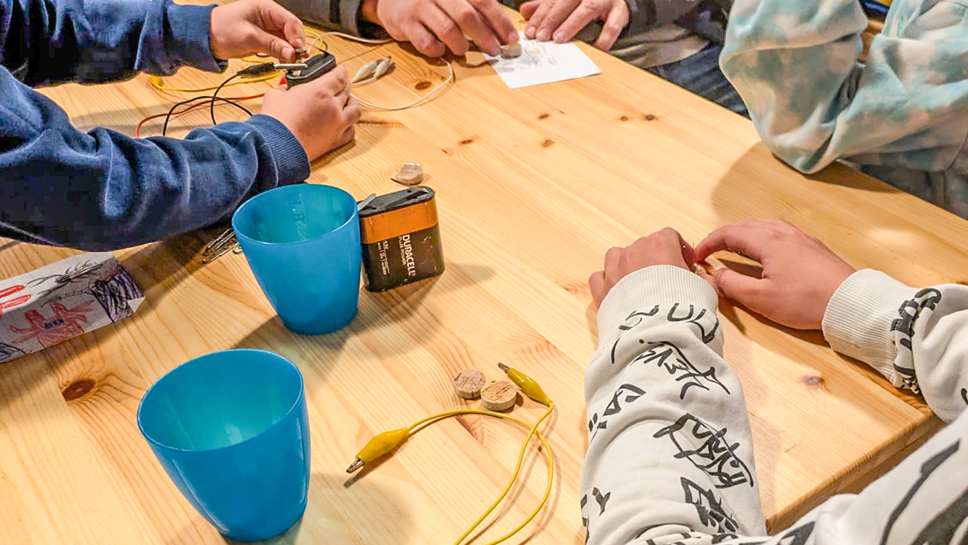 Physik in Experimenten, 18.5.25